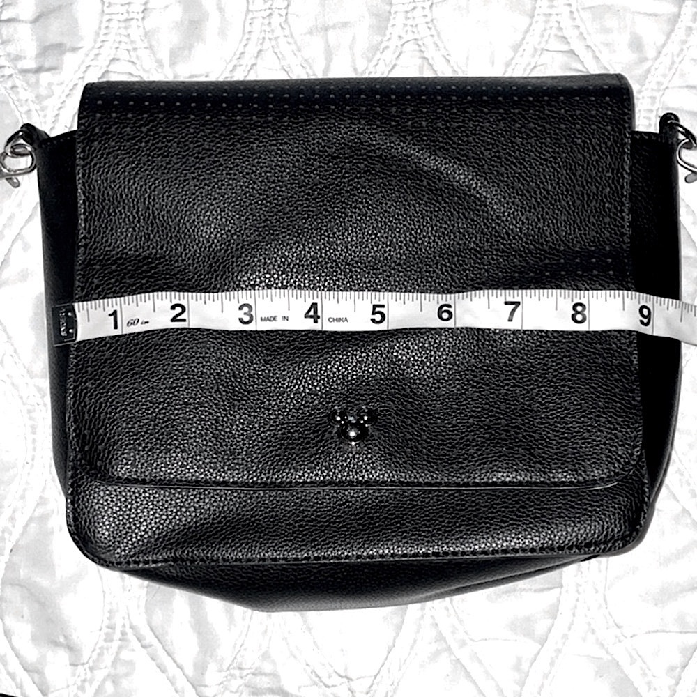Disney black crossover Pin display purse - Picture 10 of 11